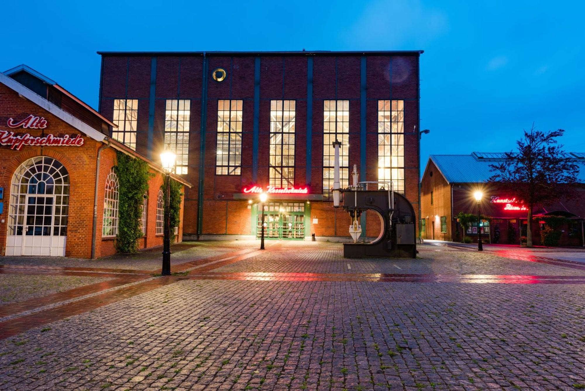 Hotel Alte Werft Papenburg Exterior photo
