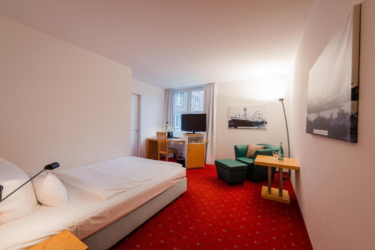 Hotel Alte Werft Papenburg Exterior photo